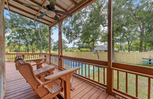 Pickleball & mini-golf, Pool/Spa, Epic Gameroom! - Photo 26