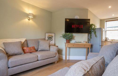 Monsal Trail Apartment B, Bakewell - Photo 2