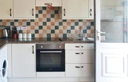 Dart Haven - cheerful holiday bungalow in Galmpton - Photo 4