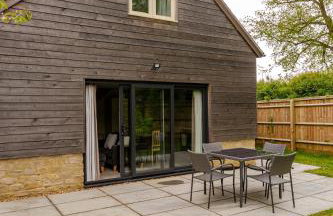 Idyllic village, gateway to the Cotswolds, nr pub - Photo 2