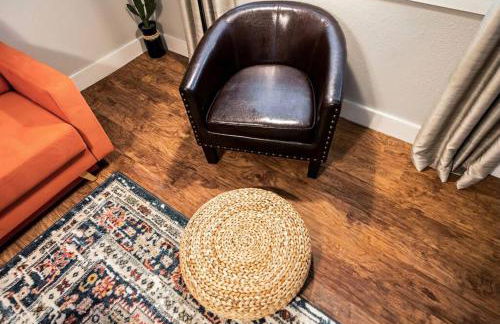 Global Cup Love for Dallas - Close to Deep Ellum & AAC - Foto 34