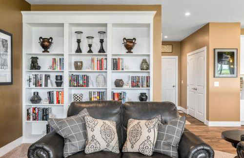 Golf in Luxury - 4BDR Home on Agaming Golf Course - by Torch Lake - Foto 2