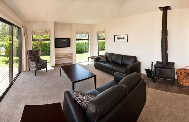 Dragonfly Cottage - Photo 6