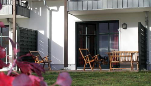 Ferienwohnung Südblick in Groß Zicker in ruhiger Lage mit Terrasse und Meerblick - Foto 4, Garden