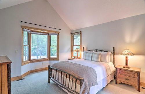 Sapphire Retreat with 2 Decks, Views and Resort Access - Foto 11