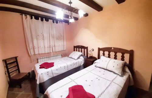 Welcoming House in Hueva, Great View - Foto 14