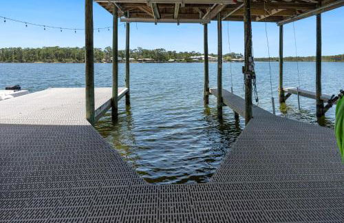 Secluded Waterfront Retreat for 23 - Dock Pets OK - Photo 122