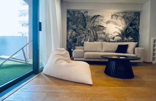 Athens Riviera 2-Bed Apt & Pool Access #Unoblu® - Photo 10