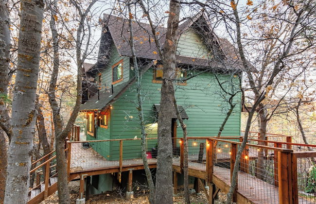 Legacy Lodge by Avantstay Upper-level Retreat Deck, Hot Tub - Foto 36