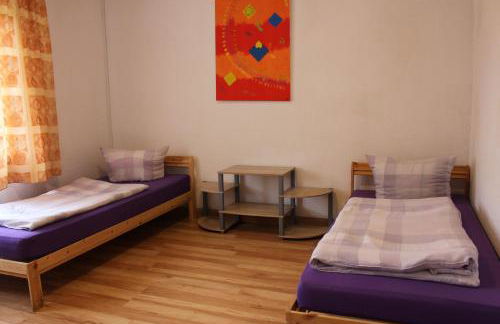 Bungalow 1 - 4-Raum-Wohnung mit Küche und 2 WC Duschen in Ohrdruf-Crawinkel - Photo 36