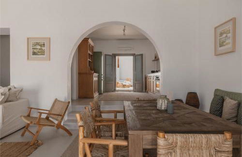 Siora of Paros - Ammiralis & Castelis - Photo 8