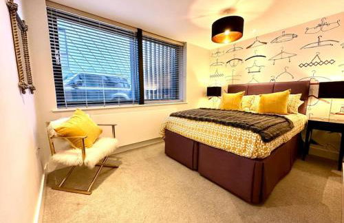 Super Modern New 2 Bedroom Apartment - Next to the Beach - Great Location - Fast WiFi - Smart TV - sleeps up to 4! Close to Purbeck, Corfe Castle, Sandbanks, Poole & Bournemouth - Foto 5