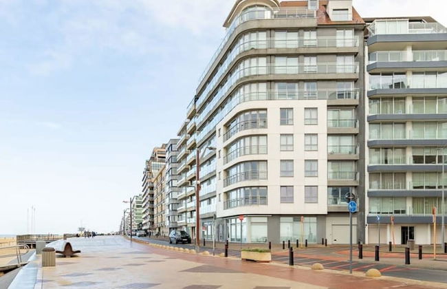 Stunning Penthouse With Free Parking and sea View - Foto 10