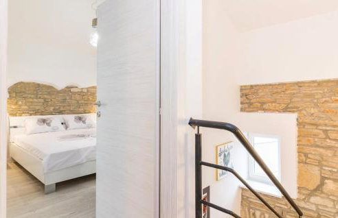 Amazing Home In Sajini - Foto 39