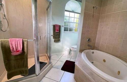 The Yellow Home amazing lake view - Foto 23