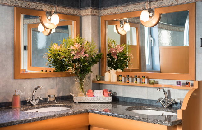 Steps to the Beach Spacious Home-Parking - Foto 45