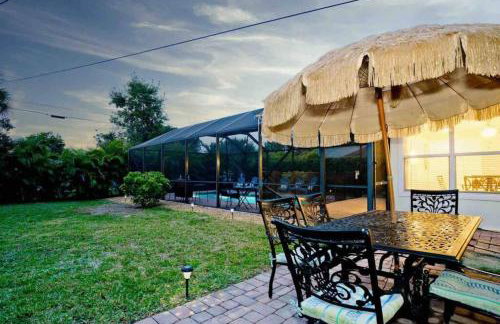 Great shape after Milton -Gorgeous Pool! - os - Photo 28