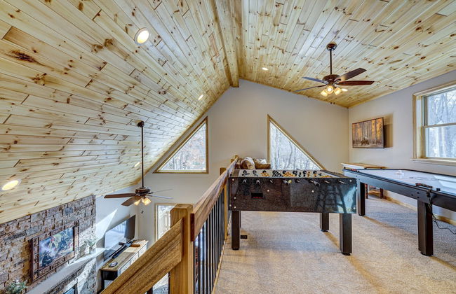 Top Notch Lodge by Avantstay Hot Tub, Game Room, Community Pool, Deck - Foto 31