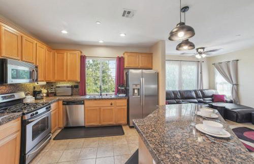 Modern Moreno Valley Oasis with Private Patio - Foto 10