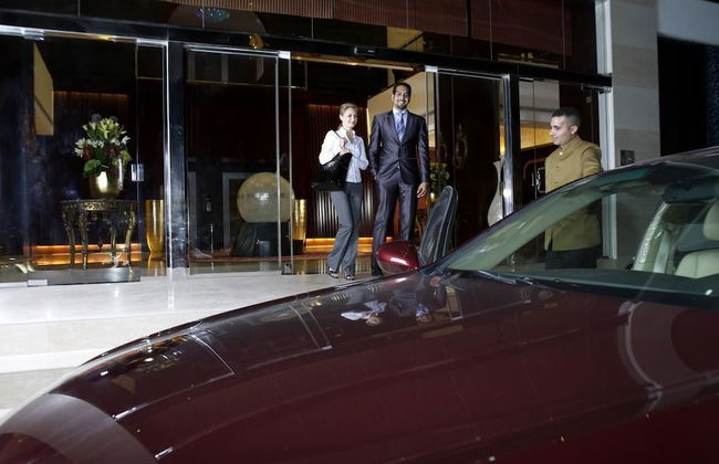 Ista Suites Seef - Photo 17