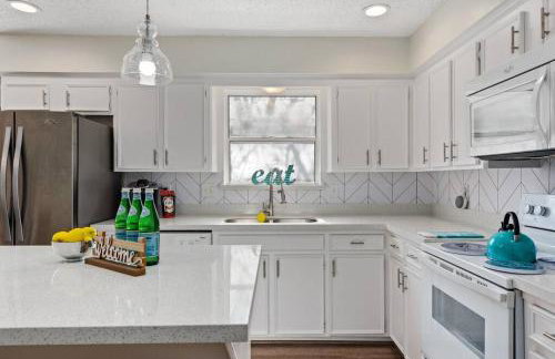 Super Cozy Entire House Near Downtown - Book Now !! - Foto 21