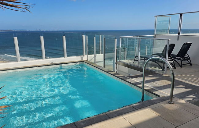 Reflection Tower Two - Photo 23