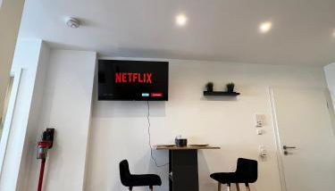 Gemütliches Studio-Apartment in Karlsruhe Neureut - Nähe Uni-KIT-Messe, Fußbodenheizung, Regendusche, Waschmaschine, Stellplatz - Foto 3