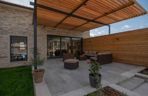 MY DALMATIA - Luxury villa Prolozac with private heated pool - Foto 32