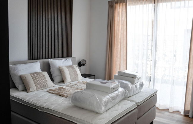 Water Villa With Garden and Jetty Near Harderwijk - Photo 3