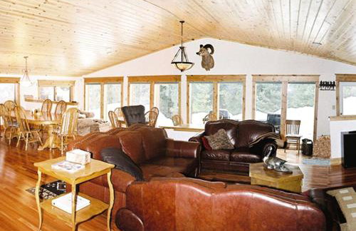 Secluded Lodge Rental for Large Groups in Lewis and Clark National Forest, Montana - Foto 5