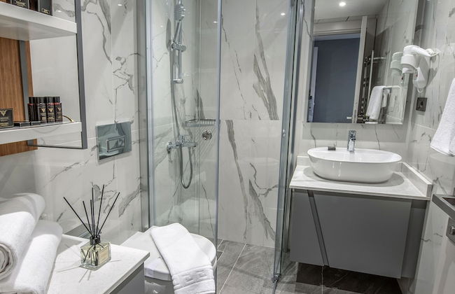 Valente Suites & Hotel - Photo 17