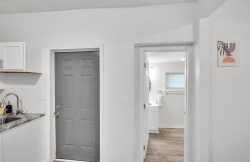 Quiet Family Home - Downtown, Pet Friendly, 4 Beds - Foto 16