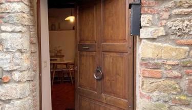 Romantic Escape in Medioeval Passignano -Lake View - Foto 3