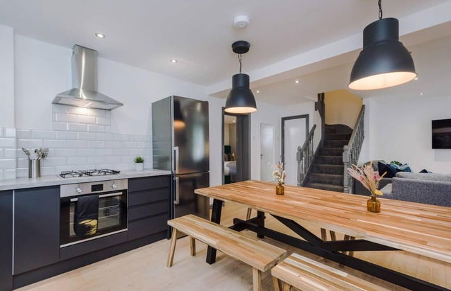 Host Apartments The Roscoe Coach House - Foto 13