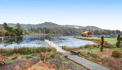 Howard's Lakehouse by the Sea - Foto 3