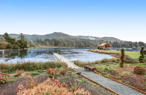 Howard's Lakehouse by the Sea - Foto 3