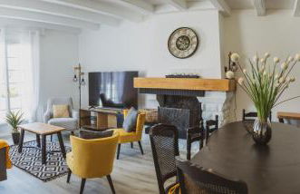 Villa Ernest, 100 m plage Saint Martin de Ré, quartier recherché de la Cible, calme absolu, piscine chauffée - Foto 16