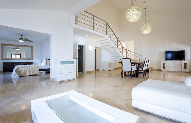 Beachfront 7BR Villa With Pool Maid Los Corales - Foto 19