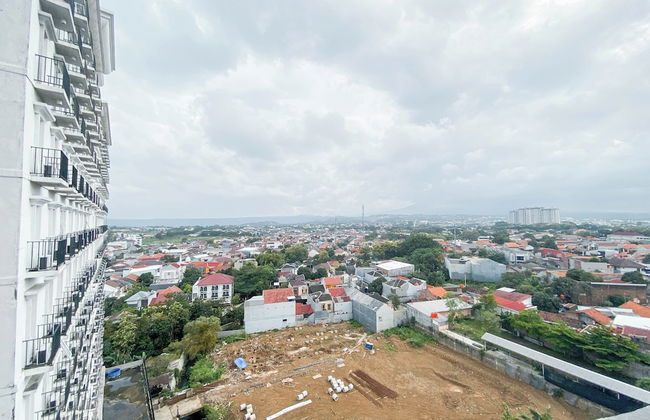 Homey And Cozy Studio Apartment At The Alton - Foto 19