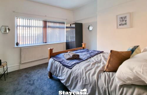Spacious 6-Bed with Large Patio and Free Parking - Foto 22