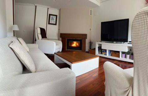 Paseo Tenorio, remanso de paz con CHIMENEA - Foto 13