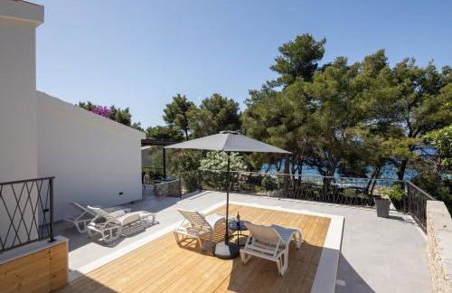 Villa Mala Smišna Poolside Paradise by the Sea - Photo 39