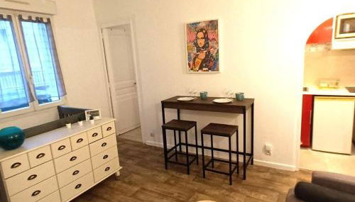 LE JOKER - T2 proche gare - Billard - Wifi - TV - Photo 5