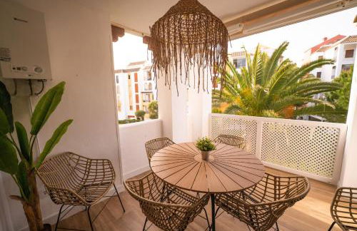 Apartasuites Royal Zahara, Máximo confort con vistas al mar - Photo 49