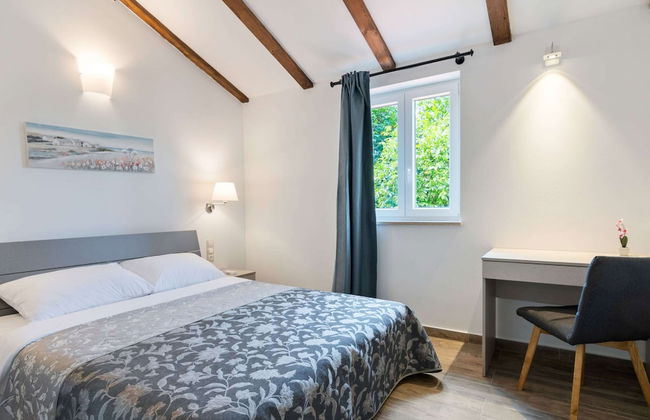 Quaint Holiday Home near Buzet with Terrace - Foto 11