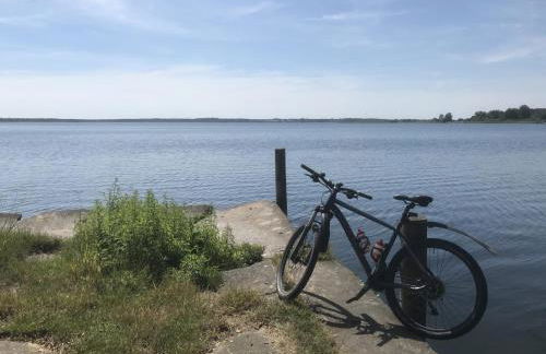 Design-FeWo Fleesensee, Wallbox, Sauna, Terrasse - Foto 33