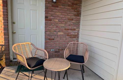 Gorgeous Condo across from Vet School - Foto 18