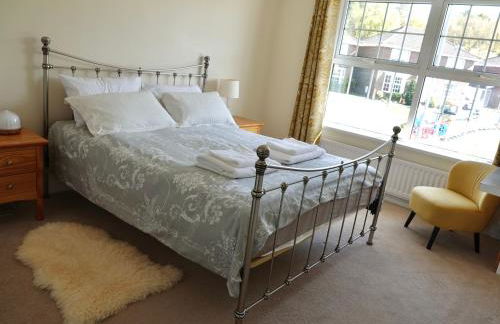 Luxury four bedrooms detached house in Dorset - Photo 17