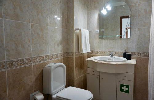 Sunny Apartment in Alvor - Balcony, Sunset, dishwasher, AC & Wi-Fi - Foto 15