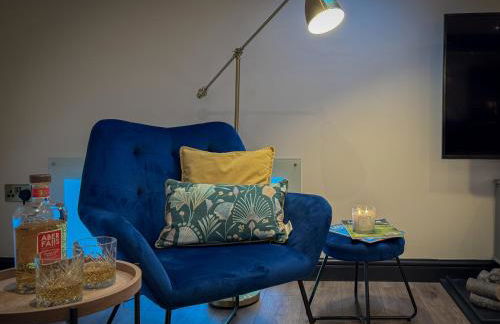 Converted Welsh Sunday School with Sea View & Garden on Anglesey - Dog Friendly - Photo 20